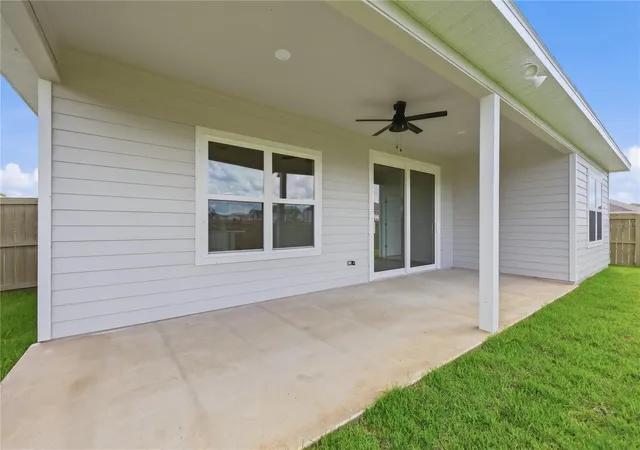 Photo 2 of Single family home for sale at 1086 Sw 67th Way, Gainesville, FL 32607 | MLS# GC536224 | Listing updated on 2026-09-22