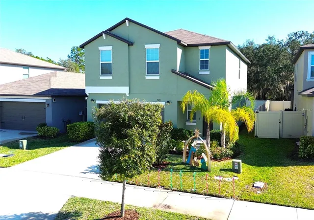 4th image of 2058 Stellar Brilliance Wy, Lutz, FL 33558 | MLS# TB8459415