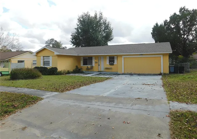 Photo 5 of Single family home for sale at 3610 SW 150th Lane Rd, Ocala, FL 34473 | MLS# OM715691 | Listing updated on 2026-09-01