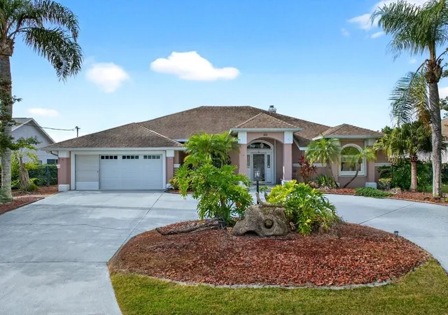 Single family home for sale at 40 Franciscan Ln, PALM COAST, FL 32137 | MLS# FC314923