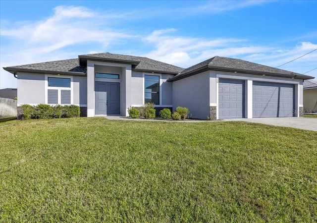 39th image of 459 Ne 2nd Pl, Cape Coral, FL 33909 | MLS# C7519469