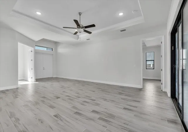 4th image of 459 Ne 2Nd Pl, Cape Coral, FL 33909 | MLS# C7519469