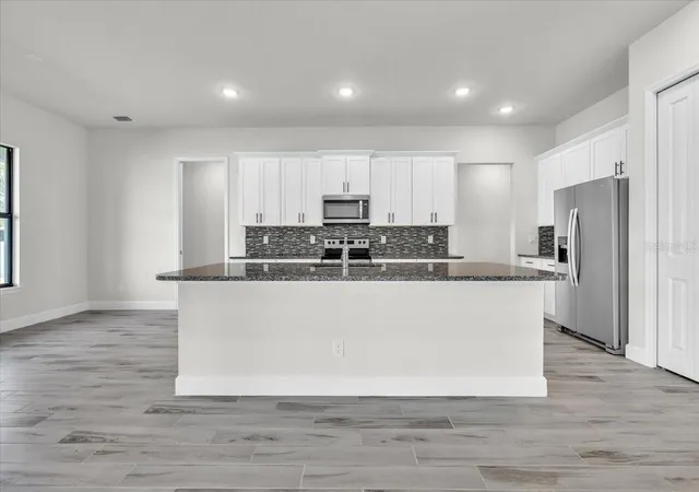 5th image of 459 Ne 2Nd Pl, Cape Coral, FL 33909 | MLS# C7519469