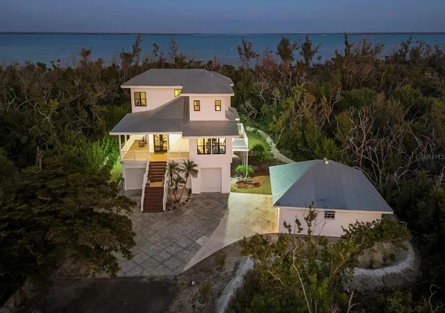 Photo 3 of Single family home for sale at 5010 Grouper Hole Ct, Boca Grande, FL 33921 | MLS# D6145351 | Listing updated on 2026-10-06