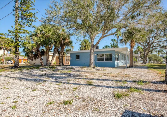 65th image of 717 E Gulf Blvd, Indian Rocks Beach, FL 33785 | MLS# TB8459701