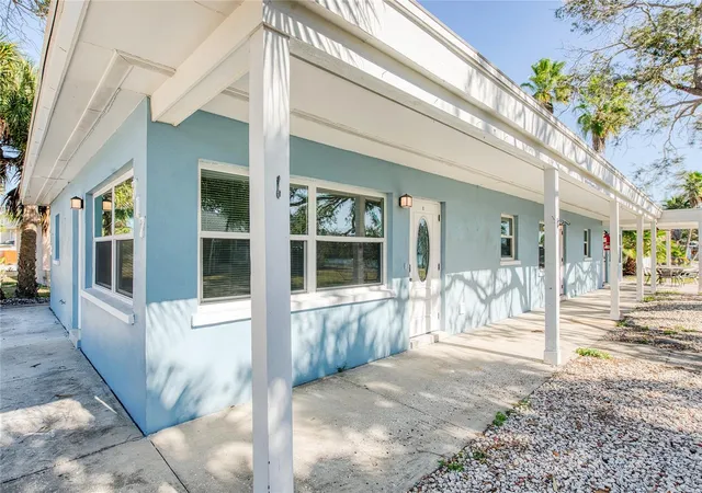 2nd image of 717 E Gulf Blvd, Indian Rocks Beach, FL 33785 | MLS# TB8459701