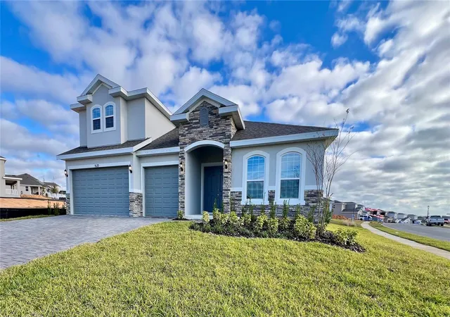 Photo 1 of Sale Pending at 2140 Axel St, Minneola, FL 34715 | MLS# G5105974 | Listing updated on 2025-12-31