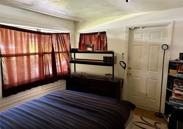 5th image of 6233 Balboa Dr, Orlando, FL 32808 | MLS# O6370057