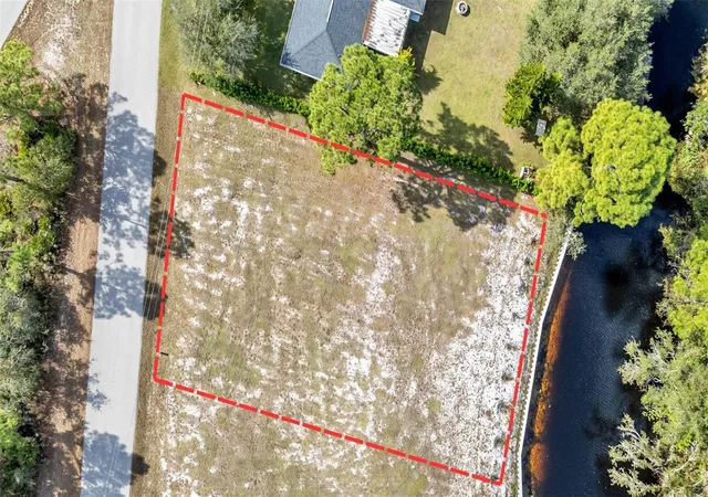 1st image of 1100 Sycamore St, Lake Placid, FL 33852 | MLS# L4958167