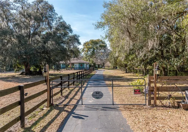 4th image of 26 Wood Ridge Dr, Ocala, FL 34482 | MLS# OM715792