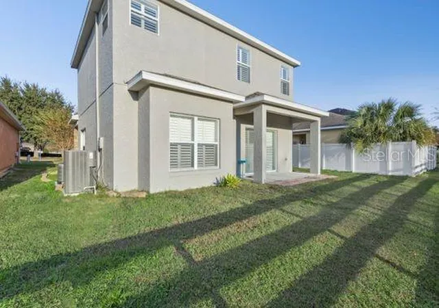 Homes for sale in Oxford, FL | 5107 Ne 122Nd Blvd, Oxford, FL 34484 | MLS# O6370099