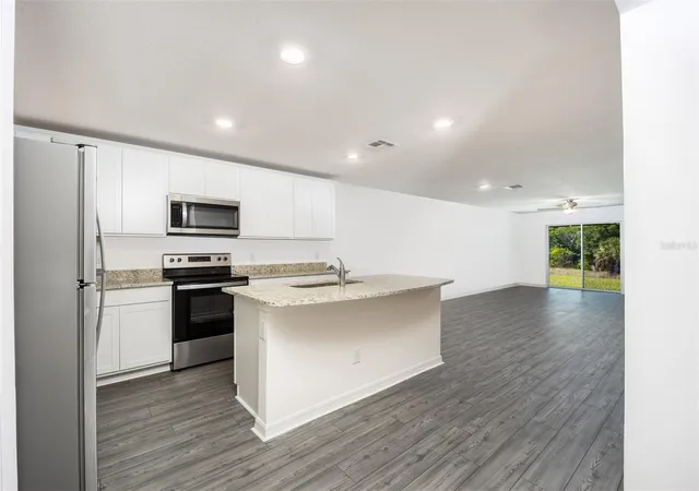 Photo 3 of Single family home for sale at 3171 Seville St, Lake Alfred, FL 33850 | MLS# TB8459789 | Listing updated on 2026-03-08