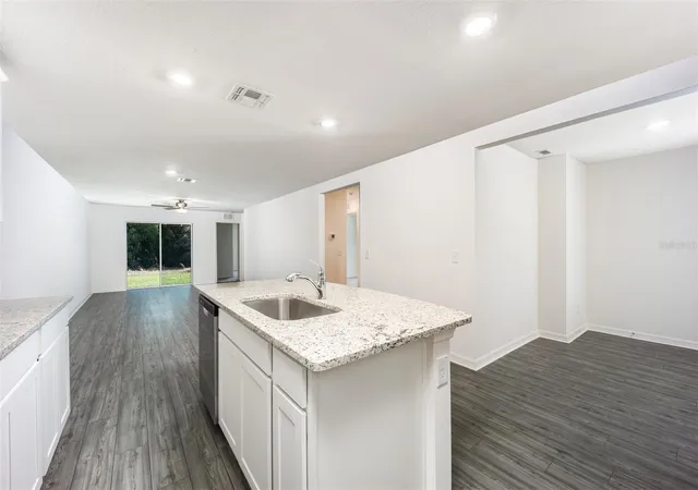 Photo 4 of House for sale at 3171 Seville St, Lake Alfred, FL 33850 | MLS# TB8459789 | Listing updated on 2026-03-08