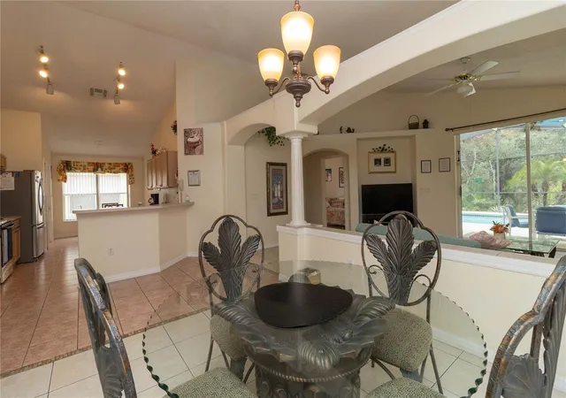 Photo 4 of Single family home for sale at 4626 Eagle Peak Dr, Kissimmee, FL 34746 | MLS# S5140867 | Listing updated on 2026-08-11