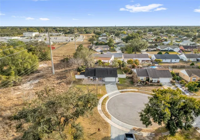 Photo 3 of Single family home for sale at 7702 Legacy Ln, Orlando, FL 32818 | MLS# O6370165 | Listing updated on 2026-09-29