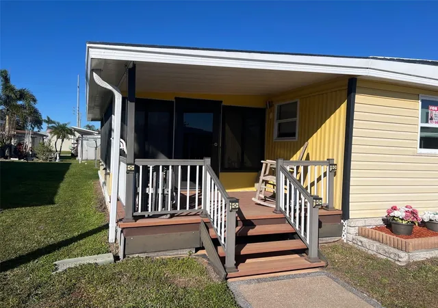 Photo 2 of Manufactured home for sale at 11300 124th Avenue #70, Largo, FL 33778 | MLS# TB8459847 | Listing updated on 2026-08-17