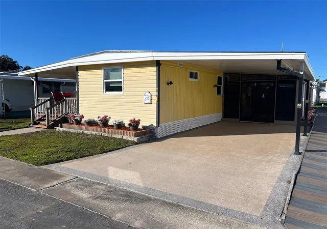Photo 3 of Manufactured home for sale at 11300 124th Avenue #70, Largo, FL 33778 | MLS# TB8459847 | Listing updated on 2026-08-17