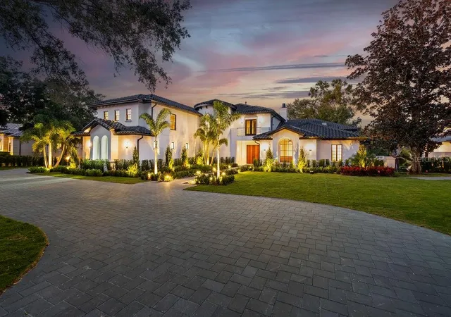 Photo 2 of Single family home for sale at 9725 Chestnut Ridge Dr, Windermere, FL 34786 | MLS# O6370294 | Listing updated on 2026-09-07