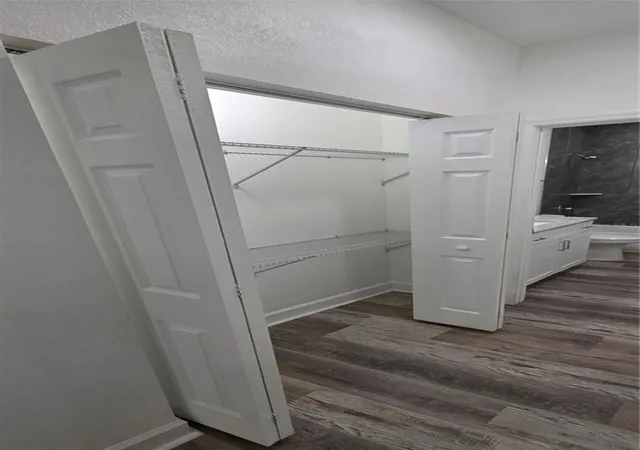 14th image of 350 Ne 20th Ter, Gainesville, FL 32641 | MLS# GC536267
