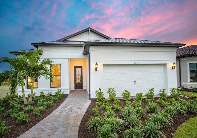 Photo 1 of Single family home for sale at 7452 Summer Ct, Sarasota, FL 34231 | MLS# TB8460013 | Listing updated on 2026-07-22
