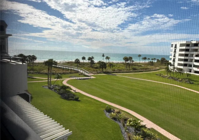 2nd image of 1425 Gulf Of Mexico Dr, Longboat Key, FL 34228
