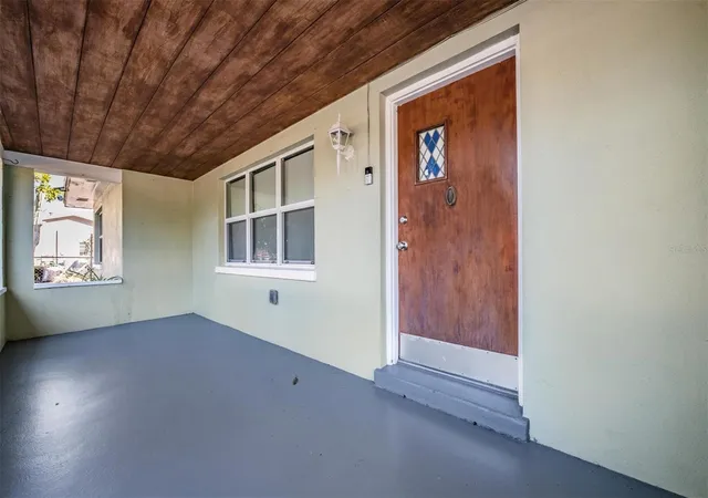 3rd image of 2025 Plaza Dolores, Clearwater, FL 33755 | MLS# TB8460060