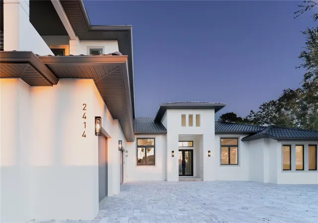 Photo 1 of Single family home for sale at 2414 Bayshore Rd, Nokomis, FL 34275 | MLS# A4676619 | Listing updated on 2026-09-26