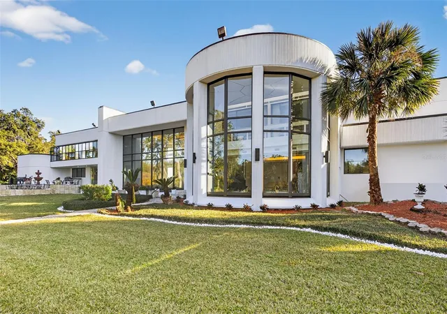 Photo 2 of Mansion for sale at 812 Sweetwater Clb Blvd, Longwood, FL 32779 | MLS# O6370385 | Listing updated on 2026-10-04