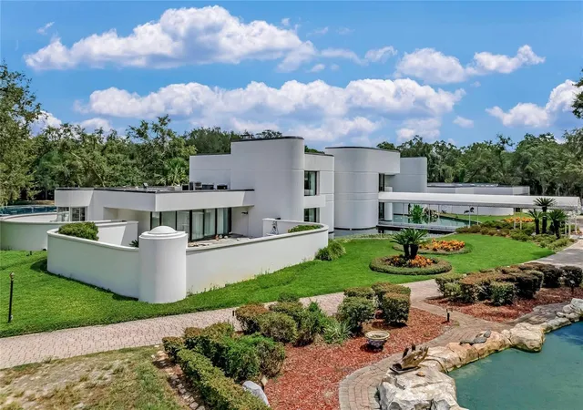 2nd image of 812 Sweetwater Club Blvd, Longwood, FL 32779 | MLS# O6370385