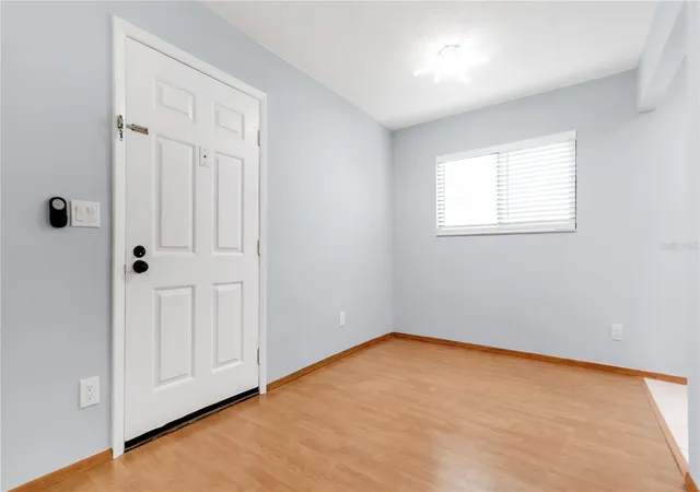 5th image of 3300 Fox Chase Cir N, PALM HARBOR, FL 34683