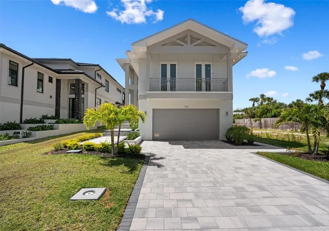 Photo 3 of Single family home for sale at 533 Venice Ln, Sarasota, FL 34242 | MLS# A4676632 | Listing updated on 2026-10-20