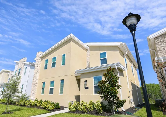 Photo 2 of Single family home for sale at 2956 Penelope Loop, Kissimmee, FL 34746 | MLS# O6370455 | Listing updated on 2026-05-07