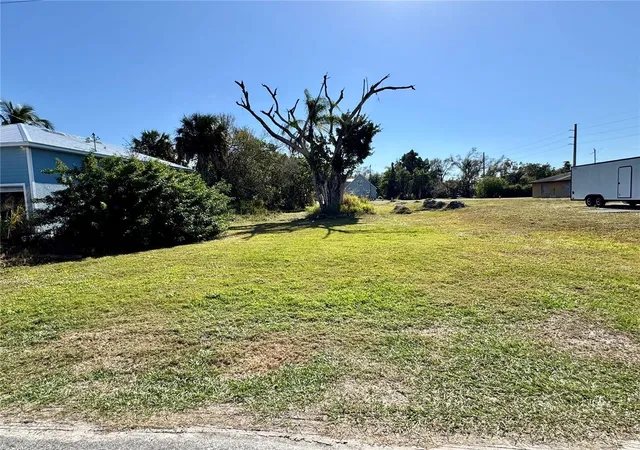 2nd image of 623 Fitzhugh Ave, Punta Gorda, FL 33950 | MLS# C7519559