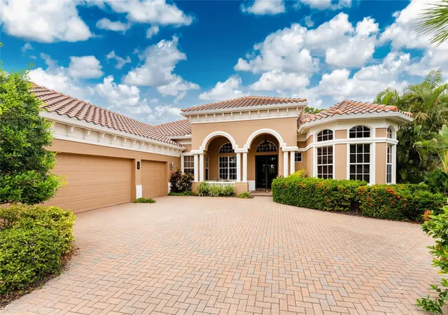 3rd image of 10 Boca Royale Blvd Blvd, Englewood, FL 34223 | MLS# D6145379