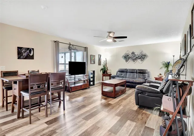 4th image of 16012 Lanesboro Ct, Clermont, FL 34711 | MLS# G5106105