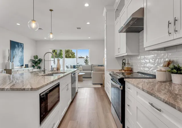 Photo 4 of Townhouse for sale at 5530 N 9th Street #3, Tampa, FL 33604 | MLS# TB8460399 | Listing updated on 2026-10-31