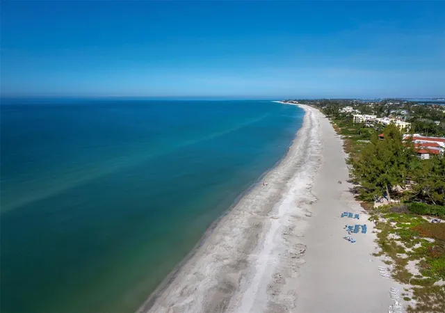 Homes for sale in Longboat Key, FL | 5231 Gulf Of Mexico Dr #104, Longboat Key, FL 34228 | MLS# A4676730