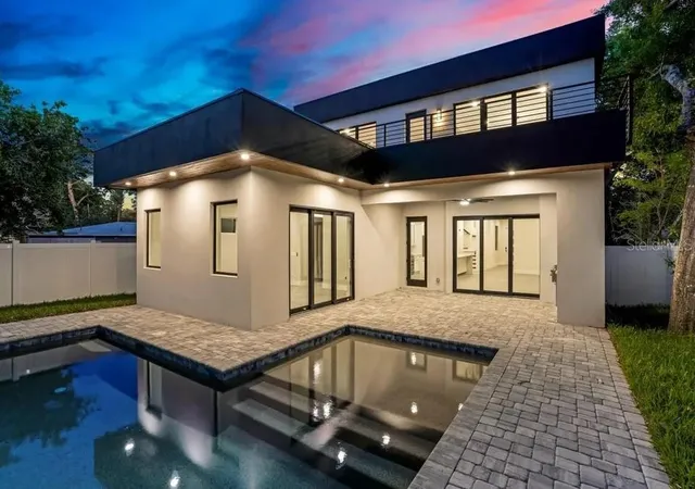 Photo 3 of Single family home for sale at 2475 Bay St, Sarasota, FL 34237 | MLS# A4676732 | Listing updated on 2026-09-30
