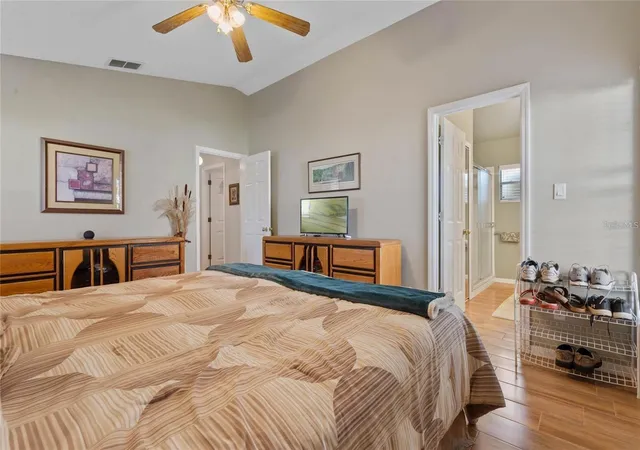 Photo 4 of Single family home for sale at 25300 Hibiscus St, Leesburg, FL 34748 | MLS# TB8460495 | Listing updated on 2026-10-02