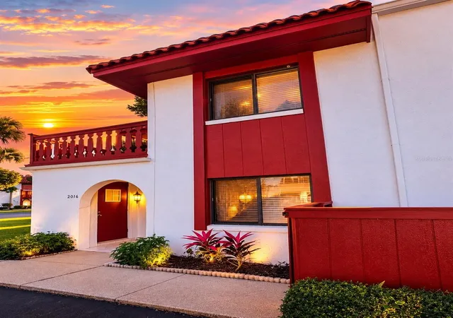 Townhouse for sale at 2016 Oak Meadow Cir, SOUTH DAYTONA, FL 32119 | MLS# NS1086926