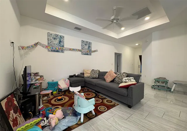 Photo 4 of Single family home for sale at 22 Deacon Jones Blvd, Orlando, FL 32810 | MLS# S5140989 | Listing updated on 2026-09-04