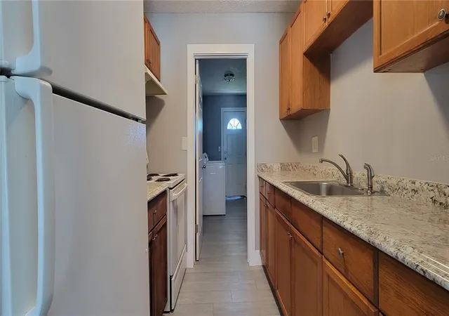 Photo 3 of House for sale at 6627 S W Shore Blvd, Tampa, FL 33616 | MLS# TB8460597 | Listing updated on 2026-10-02