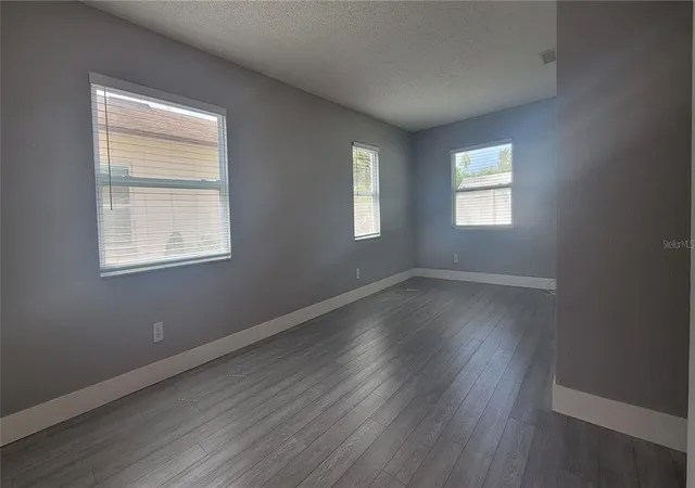 Photo 2 of House for sale at 6625 S W Shore Blvd, Tampa, FL 33616 | MLS# TB8460599 | Listing updated on 2026-10-02