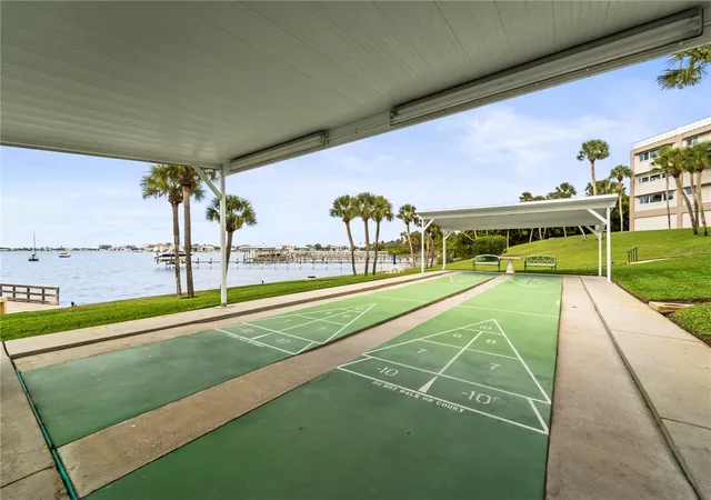 2nd image of 100 Blf Vw Dr, BELLEAIR BLUFFS, FL 33770