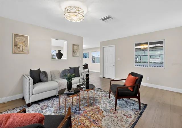 5th image of 522 E Morgan St, Tarpon Springs, FL 34689 | MLS# TB8460697