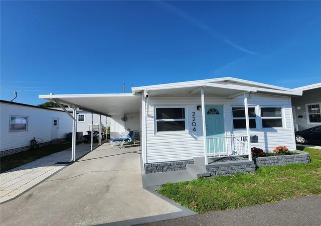 Manufactured home for sale at 2204 17th Street Ct W, BRADENTON, FL 34205 | MLS# A4676830