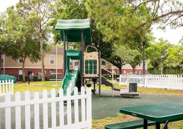 Listing Photo 2 - Condo for sale in building located at 13015 Plantation Park Cir, Orlando, FL 32821 - Unit #1027