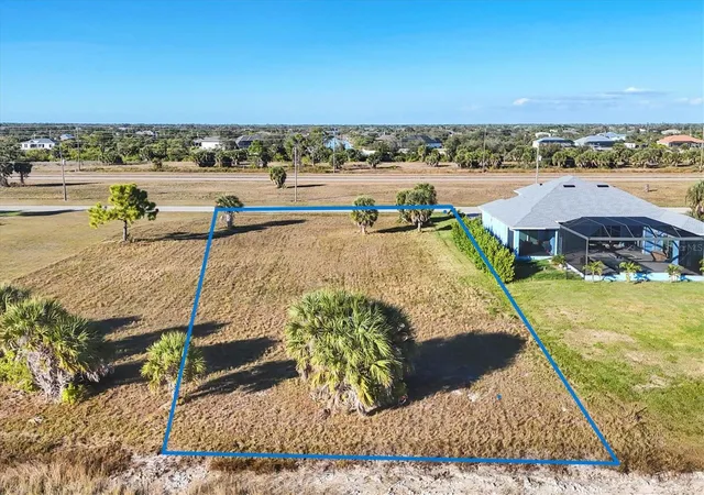 image of 139 Wren Dr, Placida, FL 33946 | MLS# D6145415