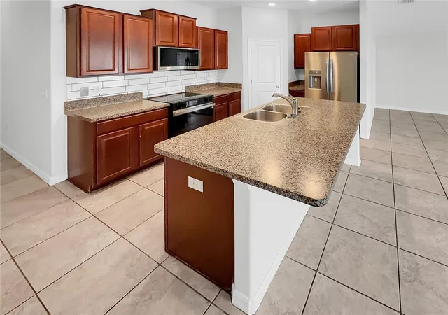 Photo 2 of Single family home for sale at 10113 Rosemary Leaf Ln, Riverview, FL 33578 | MLS# O6370954 | Listing updated on 2026-10-09