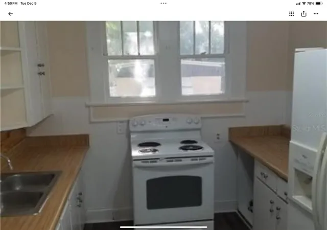 3rd image of 5612 Woodward Ave, Zellwood, FL 32798 | MLS# O6370975